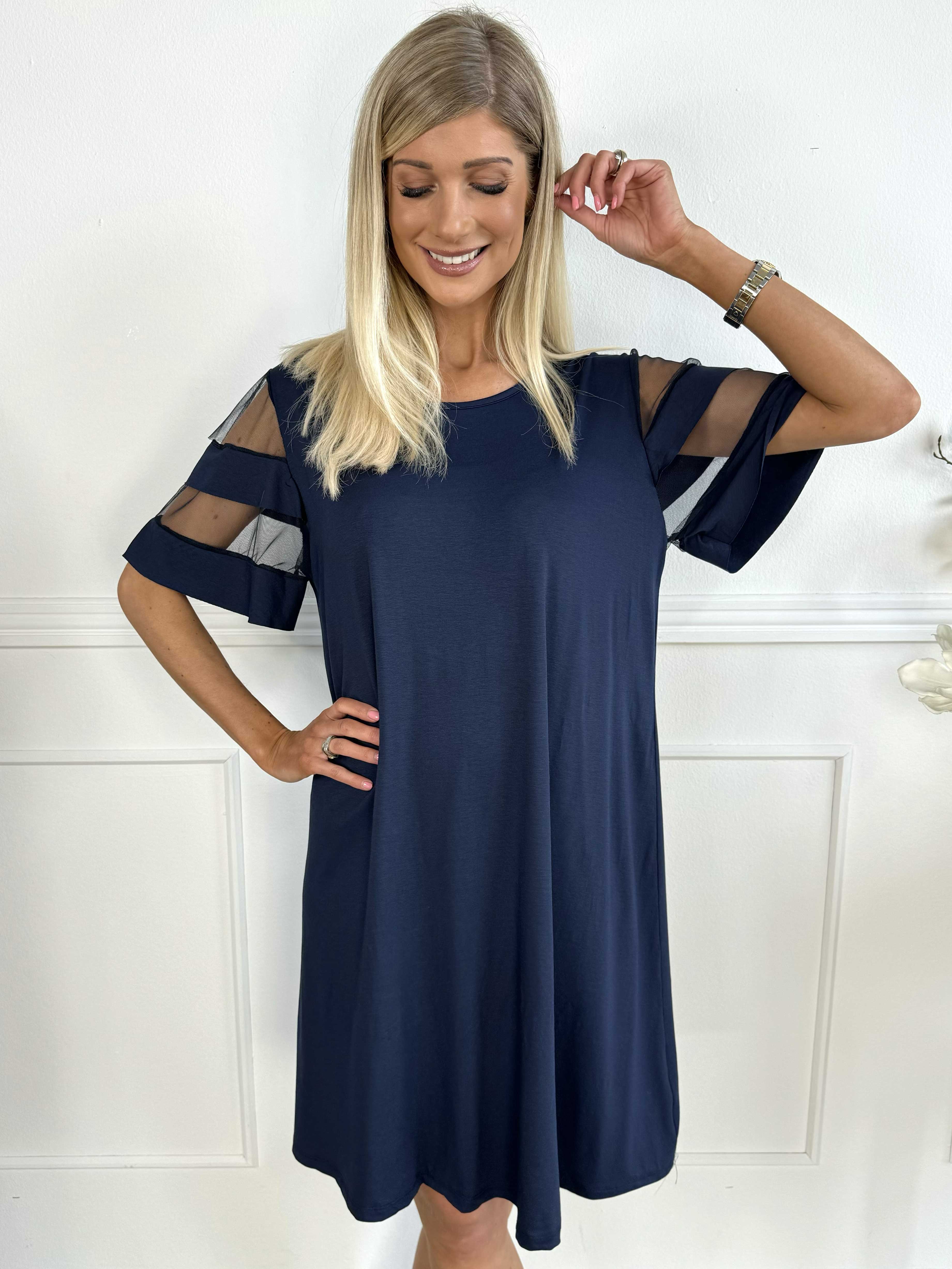 Sakina - T-shirt kjole med fine ærmer